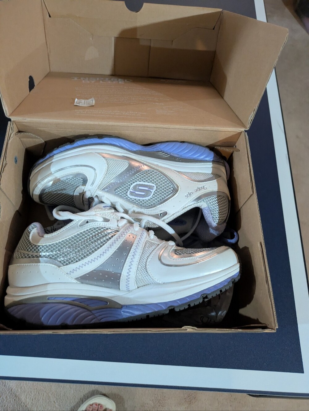 Skechers White and Light Purple Athletic Sneakers Sz 7